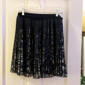 Max Studio pleated midi floral skirt M